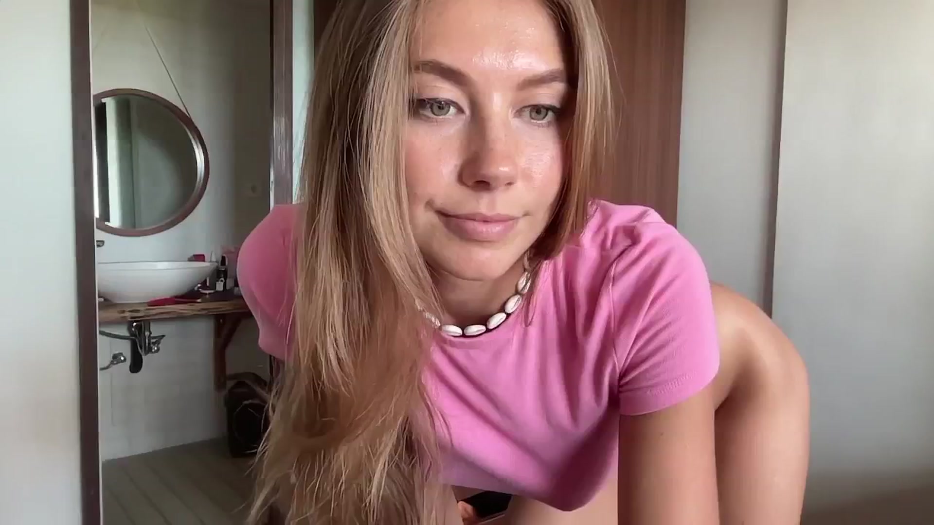 Gallery image thumbnail from SurfGirls's myfreecams stream on, 09/13/2024, 02:16 image 15 of 20