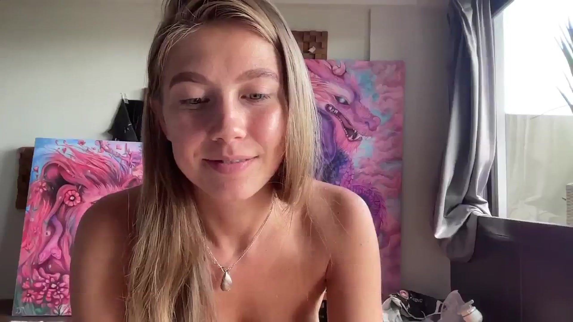 Gallery image thumbnail from SurfGirls's myfreecams stream on, 09/19/2024, 01:28 image 19 of 20