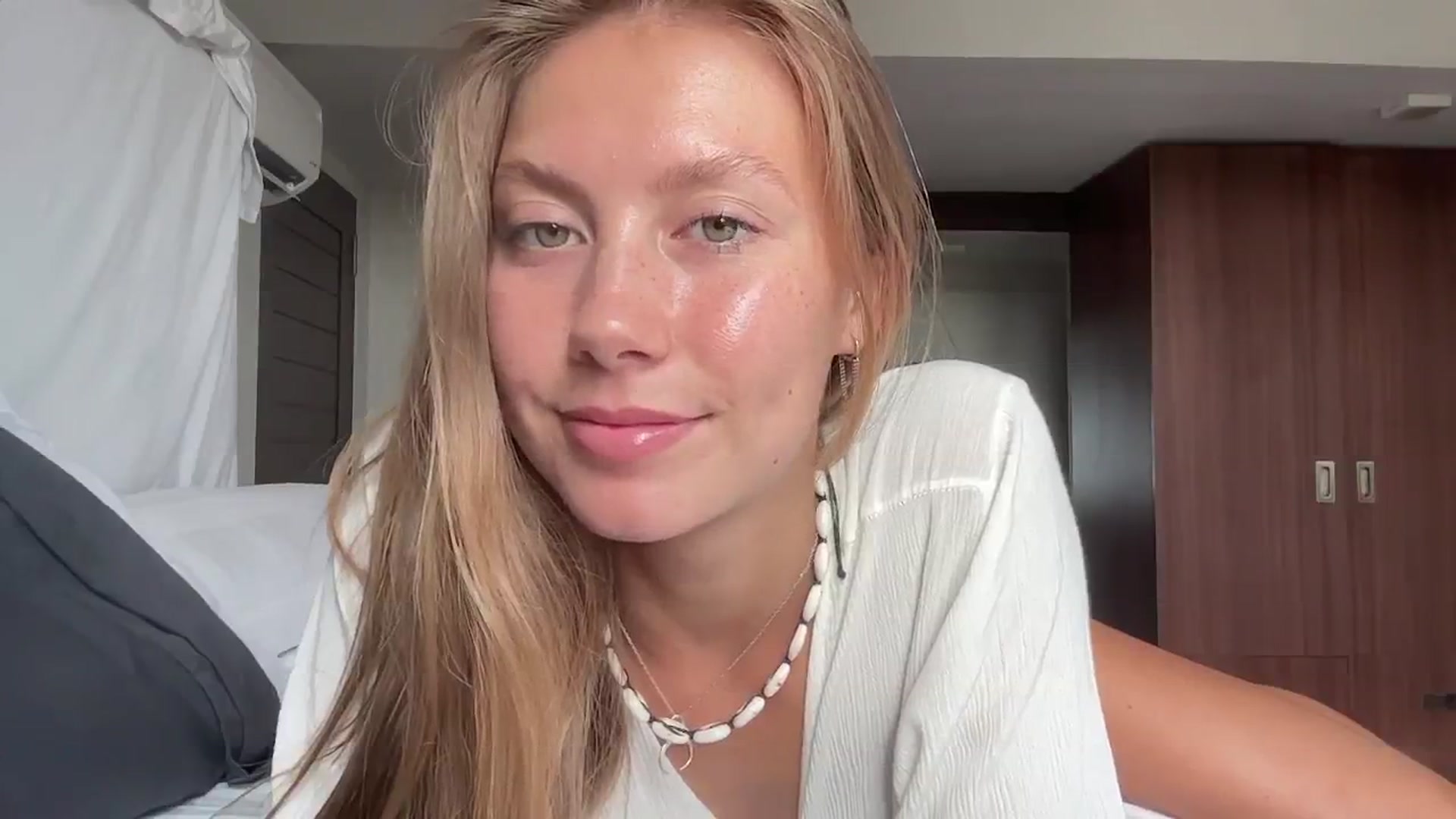 Gallery image thumbnail from SurfGirls's myfreecams stream on, 09/30/2024, 23:50 image 20 of 20