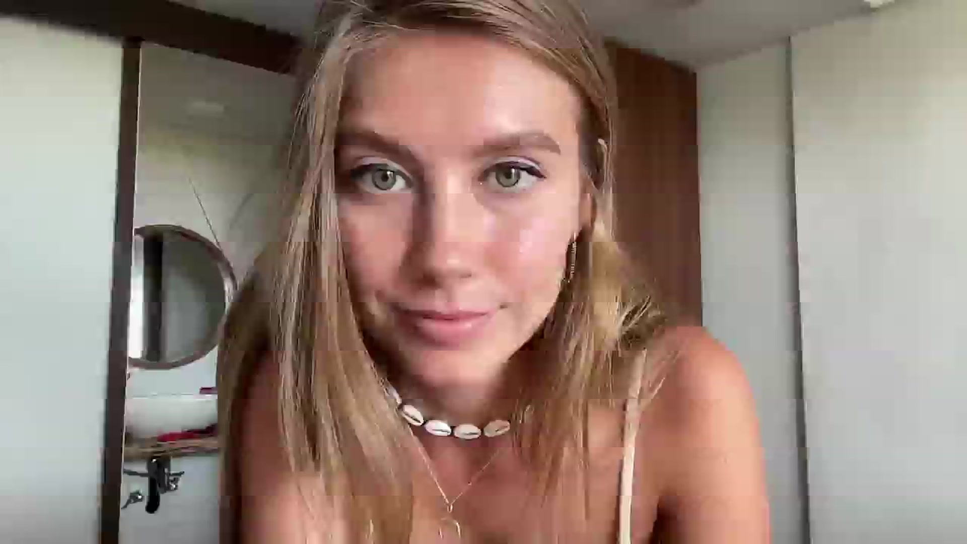 Gallery image thumbnail from SurfGirls's myfreecams stream on, 10/06/2024, 02:46 image 4 of 20