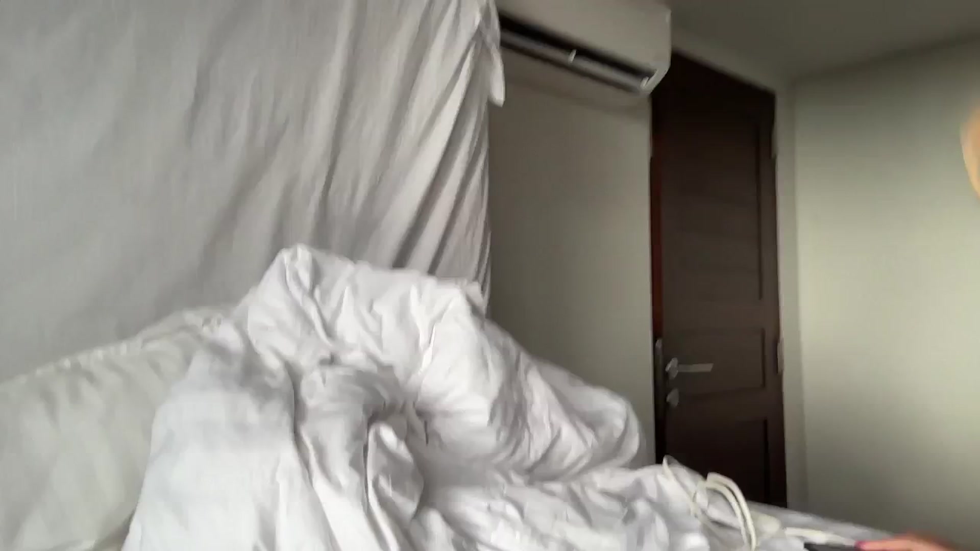 Gallery image thumbnail from SurfGirls's myfreecams stream on, 10/07/2024, 23:47 image 18 of 20