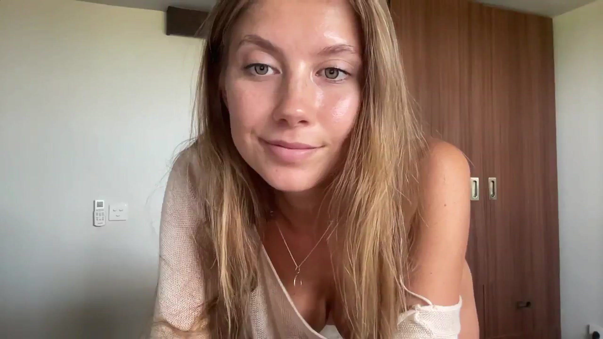 Gallery image thumbnail from SurfGirls's myfreecams stream on, 10/11/2024, 06:04 image 17 of 20