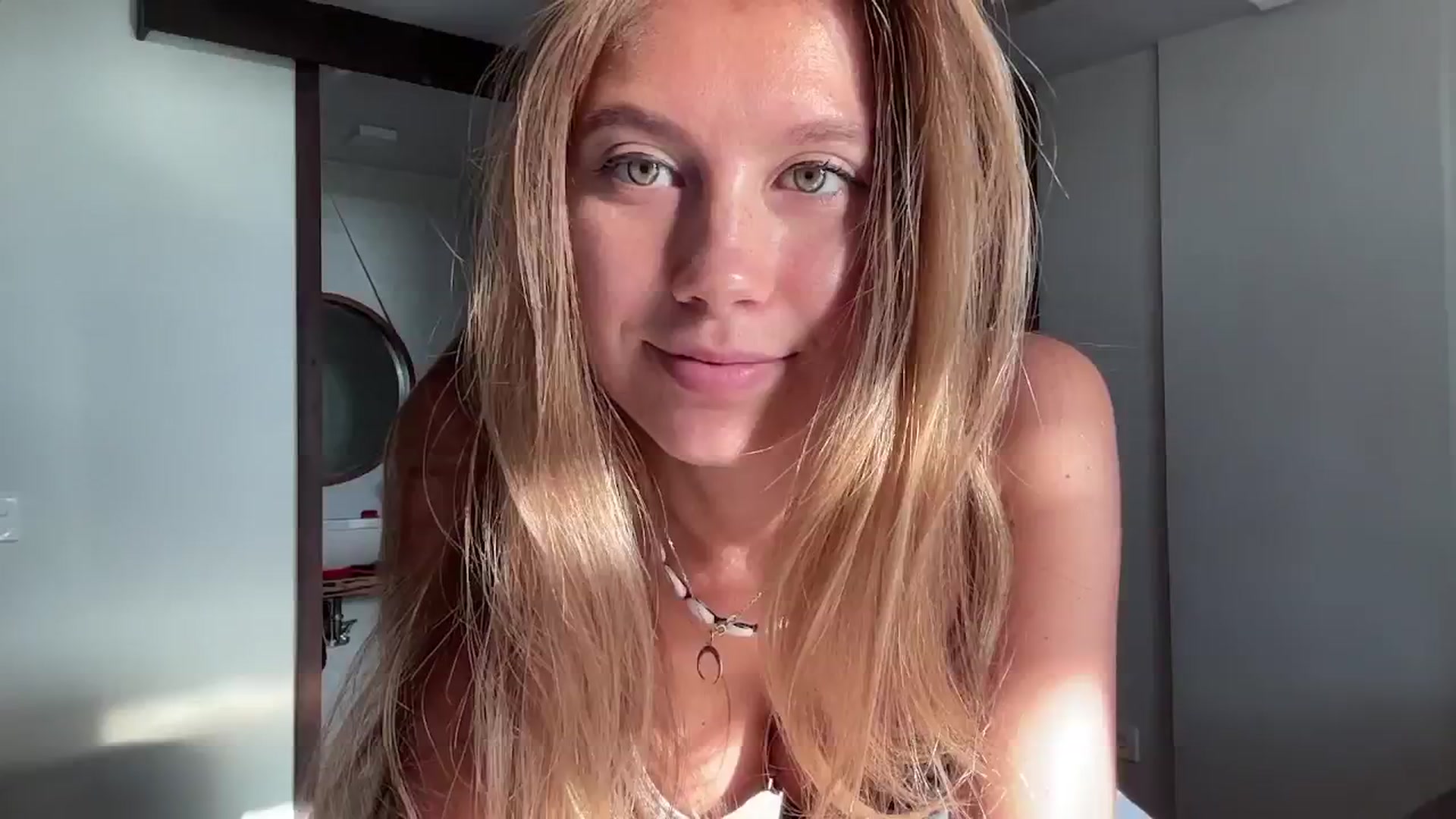 Gallery image thumbnail from SurfGirls's myfreecams stream on, 10/24/2024, 23:49 image 5 of 20
