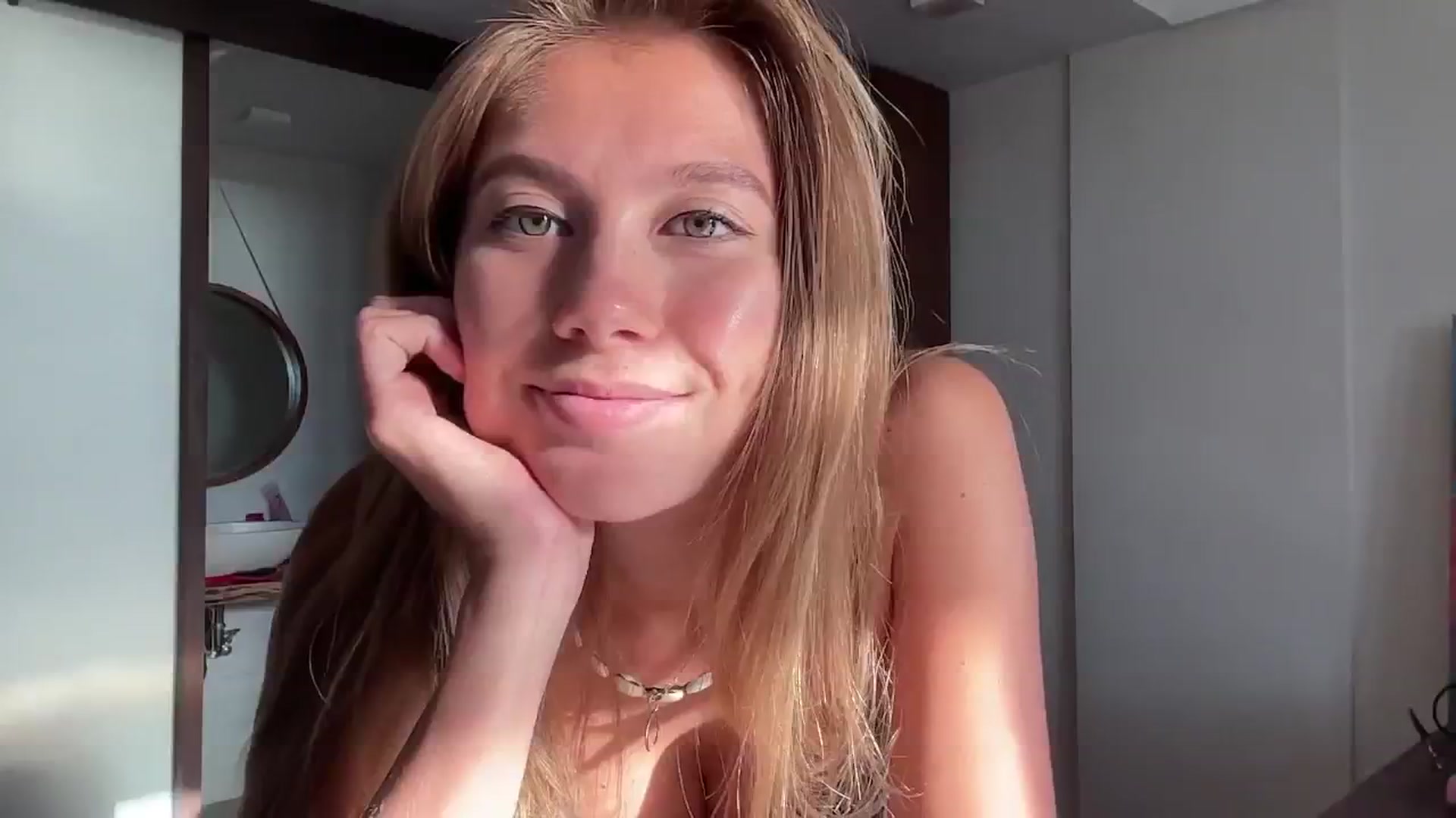 Gallery image thumbnail from SurfGirls's myfreecams stream on, 10/24/2024, 23:49 image 4 of 20