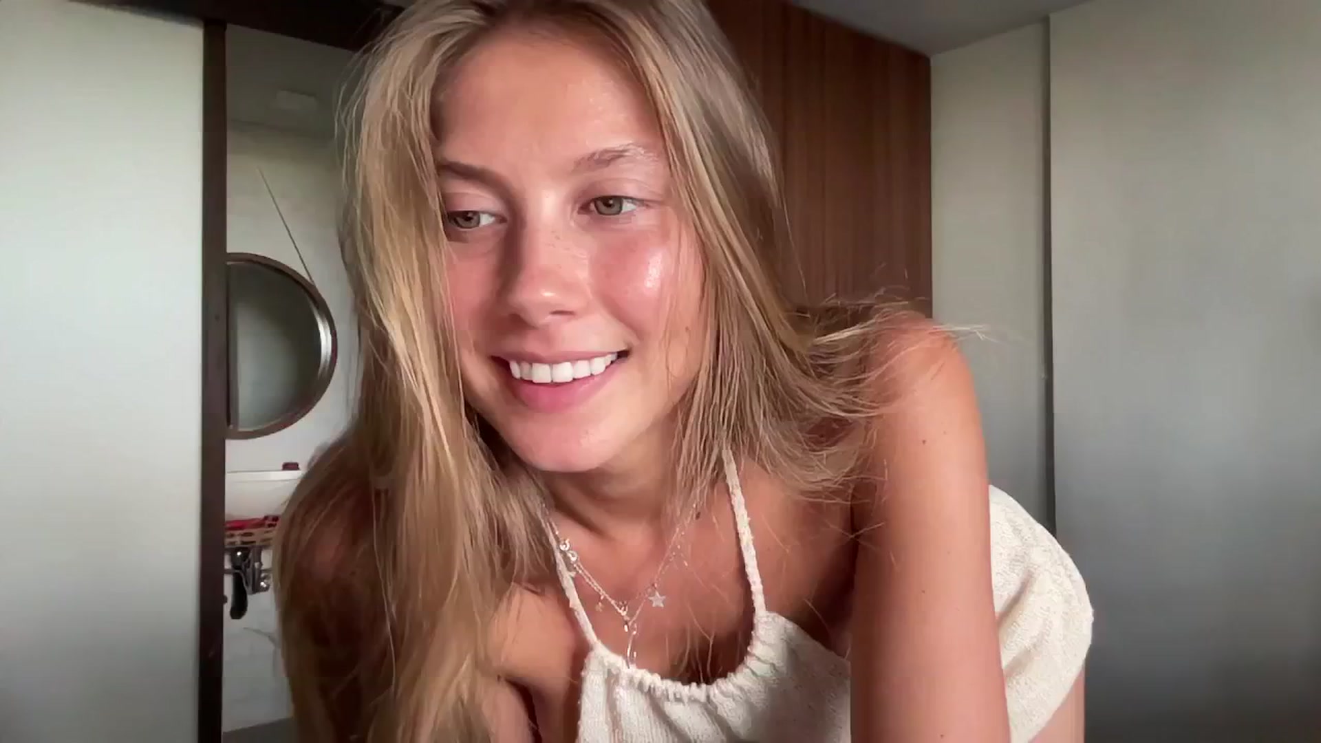Gallery image thumbnail from SurfGirls's myfreecams stream on, 10/28/2024, 09:35 image 18 of 20