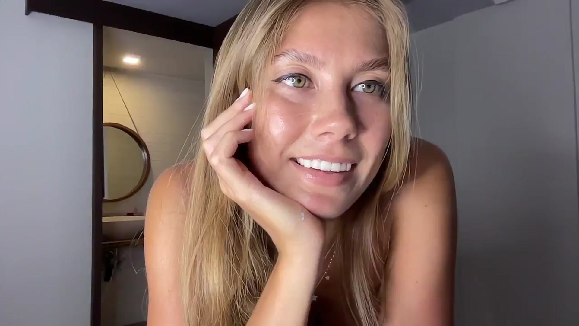 Gallery image thumbnail from SurfGirls's myfreecams stream on, 11/02/2024, 10:33 image 20 of 20