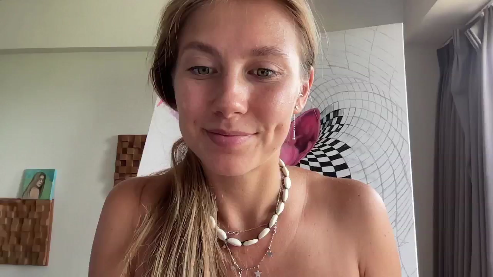 Gallery image thumbnail from SurfGirls's myfreecams stream on, 11/12/2024, 04:51 image 1 of 20