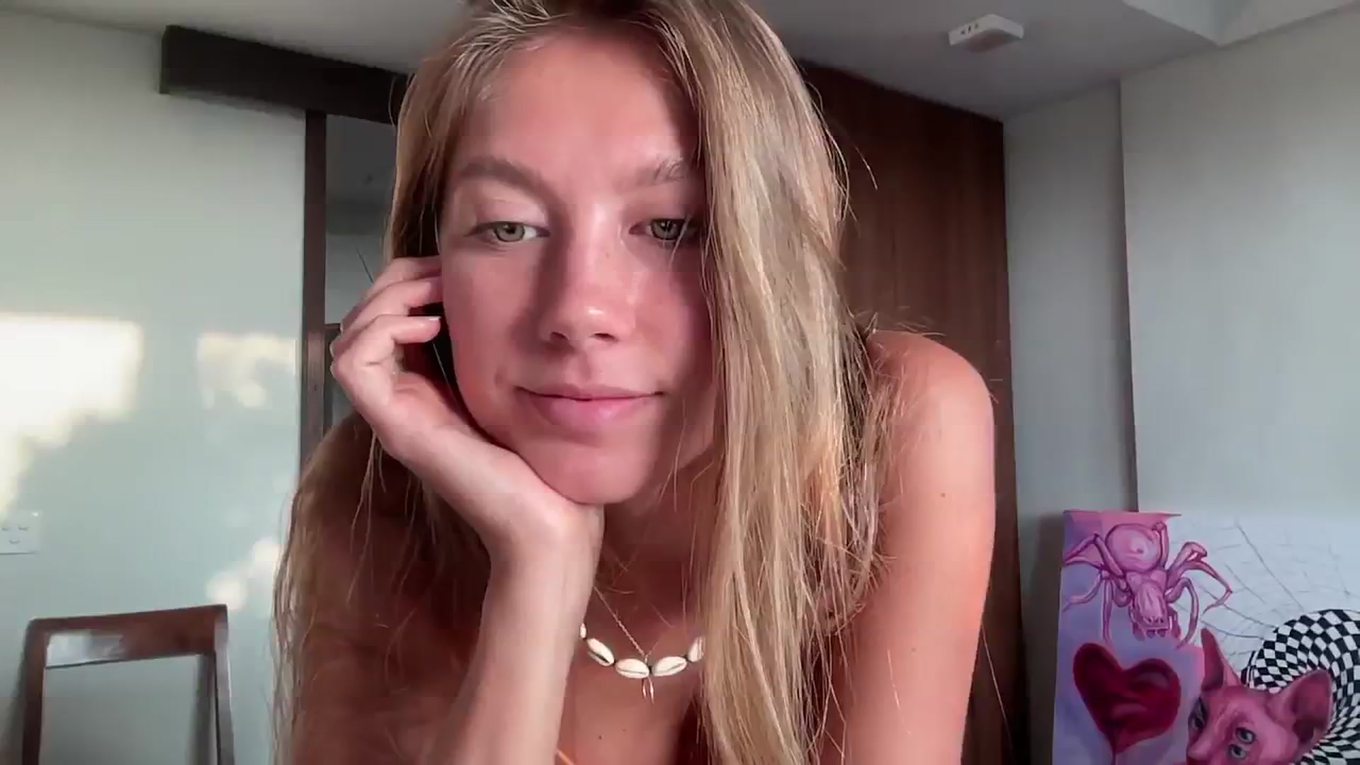 Gallery image thumbnail from SurfGirls's myfreecams stream on, 11/18/2024, 23:13 image 3 of 20