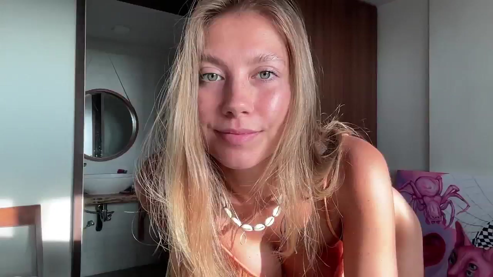 Gallery image thumbnail from SurfGirls's myfreecams stream on, 11/18/2024, 23:13 image 15 of 20