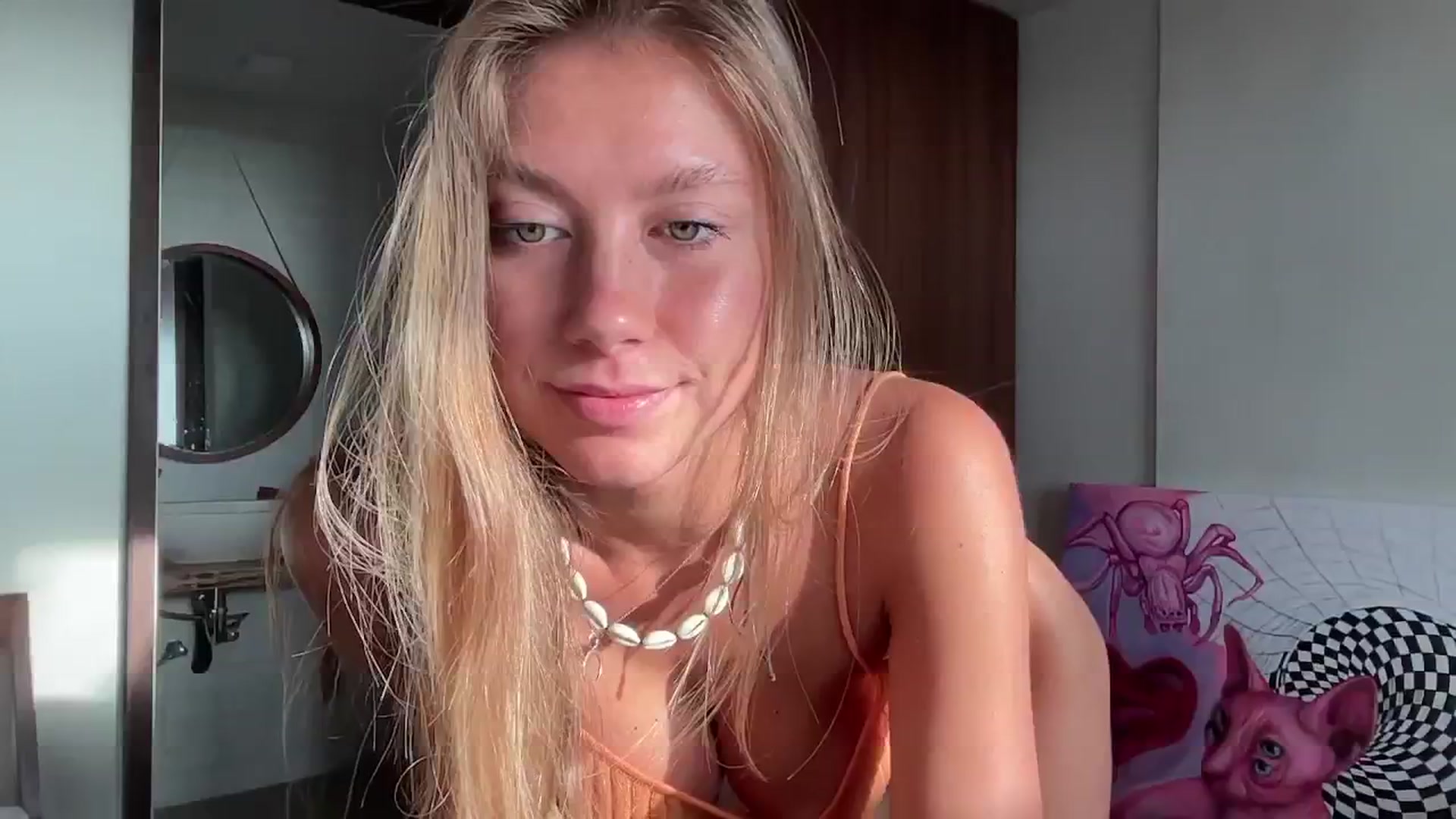 Gallery image thumbnail from SurfGirls's myfreecams stream on, 11/18/2024, 23:13 image 14 of 20