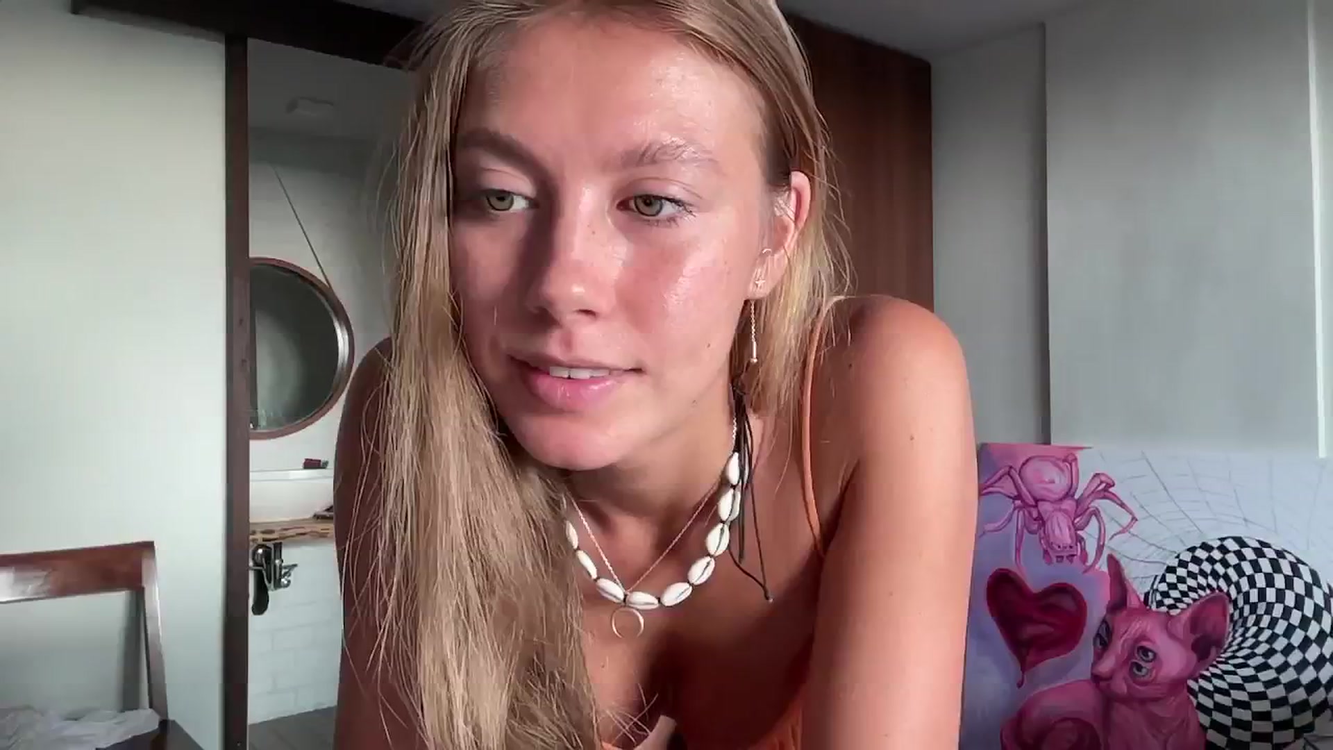 Gallery image thumbnail from SurfGirls's myfreecams stream on, 11/18/2024, 23:13 image 7 of 20
