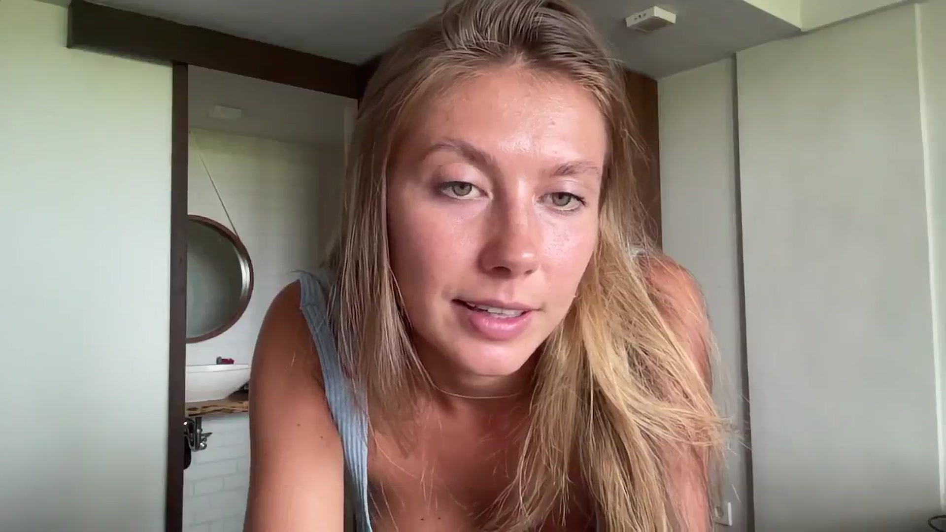 Gallery image thumbnail from SurfGirls's myfreecams stream on, 11/21/2024, 07:52 image 7 of 20