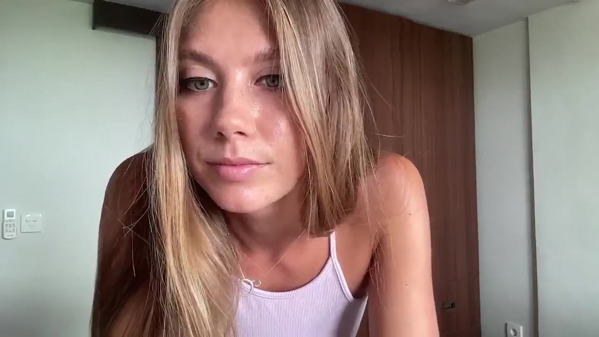 Gallery image thumbnail from SurfGirls's myfreecams stream on, 11/22/2024, 02:37 image 16 of 20
