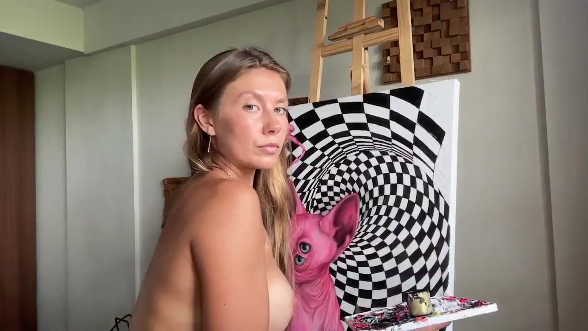 Gallery image thumbnail from SurfGirls's myfreecams stream on, 11/28/2024, 08:20 image 19 of 20