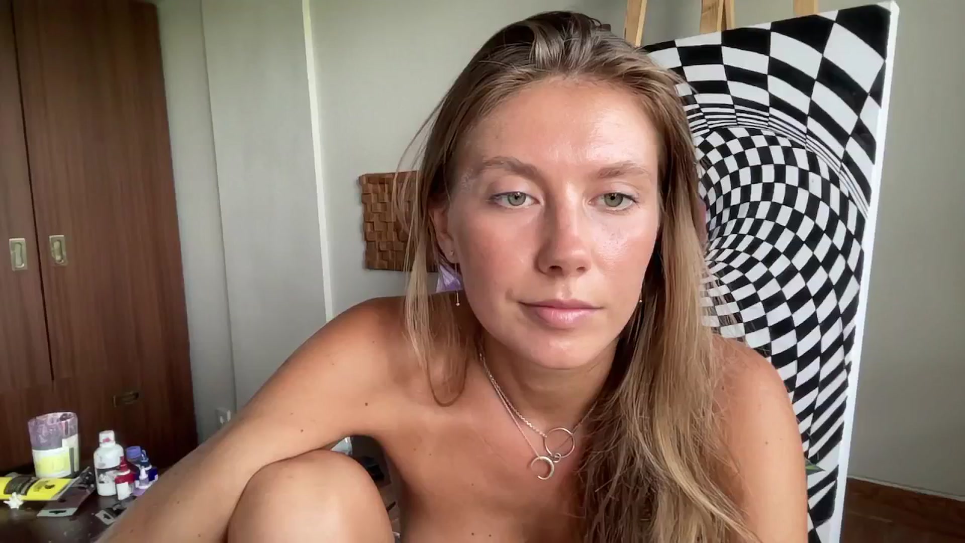 Gallery image thumbnail from SurfGirls's myfreecams stream on, 11/28/2024, 08:48 image 11 of 20