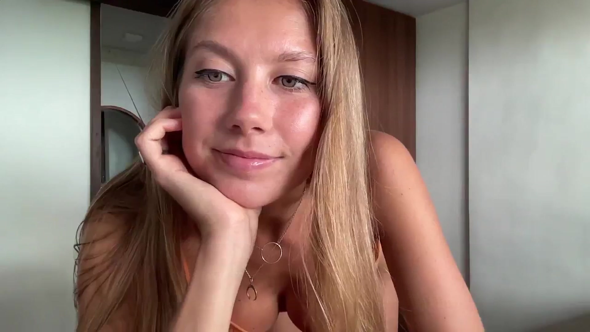 Gallery image thumbnail from SurfGirls's myfreecams stream on, 12/03/2024, 01:36 image 3 of 20