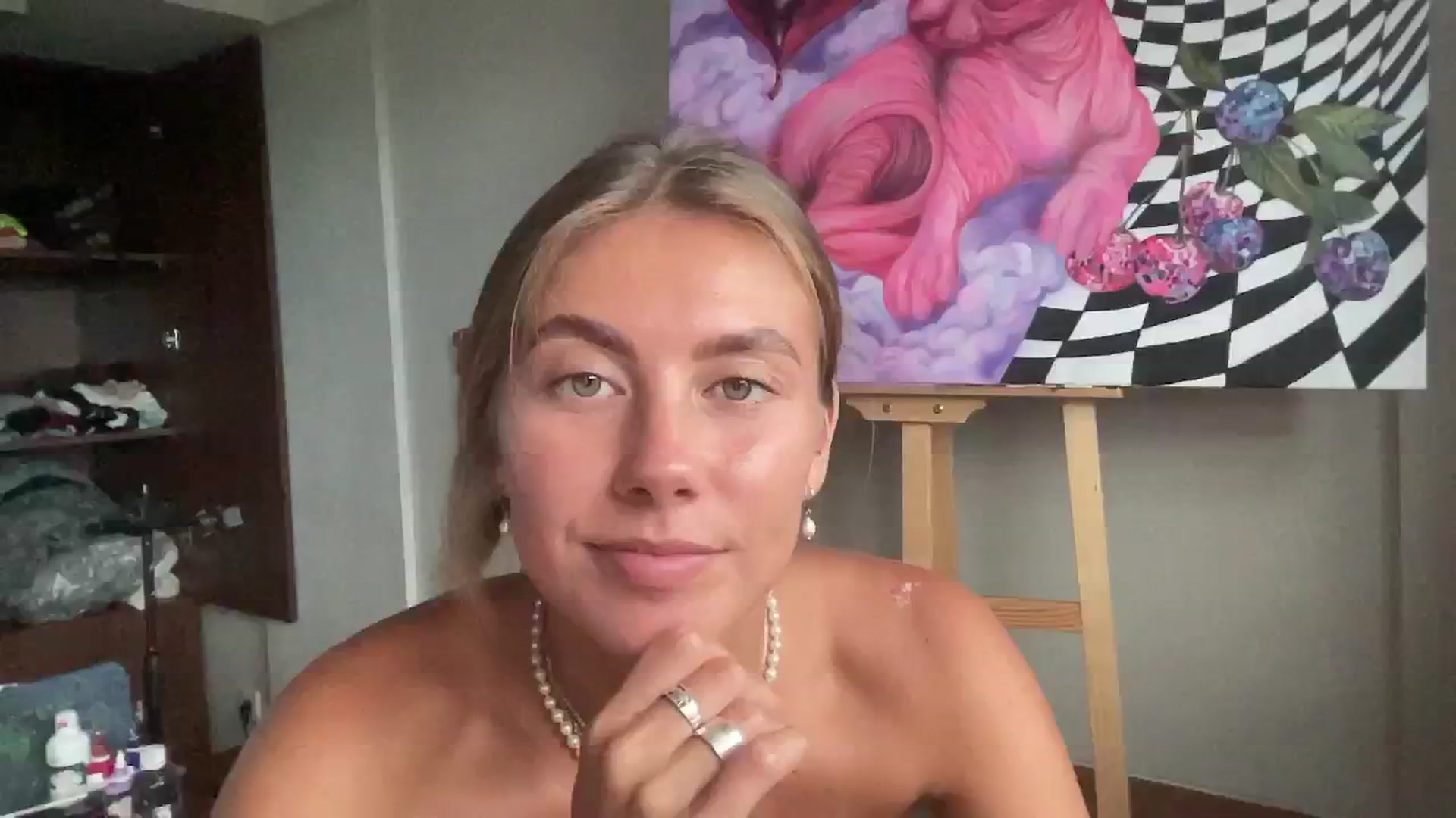 Gallery image thumbnail from SurfGirls's myfreecams stream on, 12/04/2024, 09:39 image 18 of 20