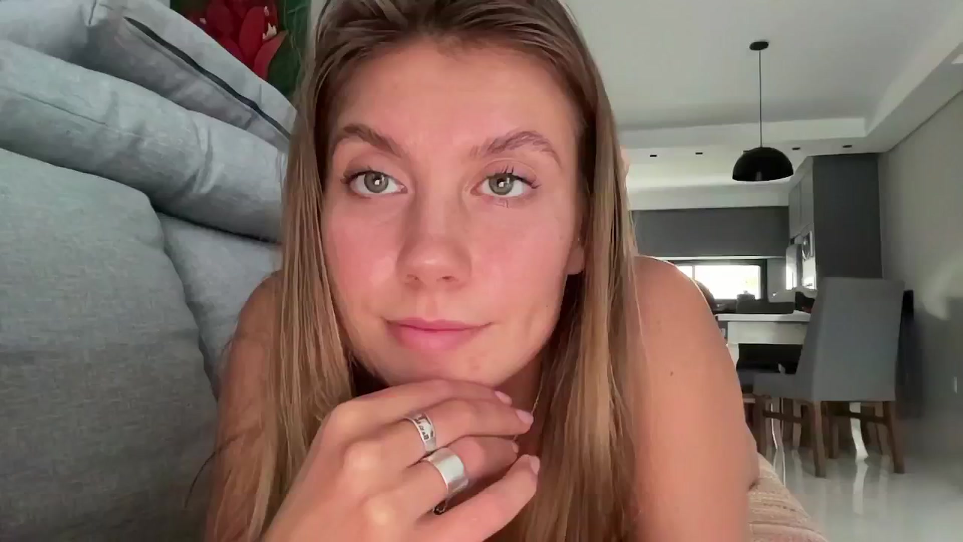 Gallery image thumbnail from SurfGirls's myfreecams stream on, 12/24/2024, 20:17 image 15 of 20
