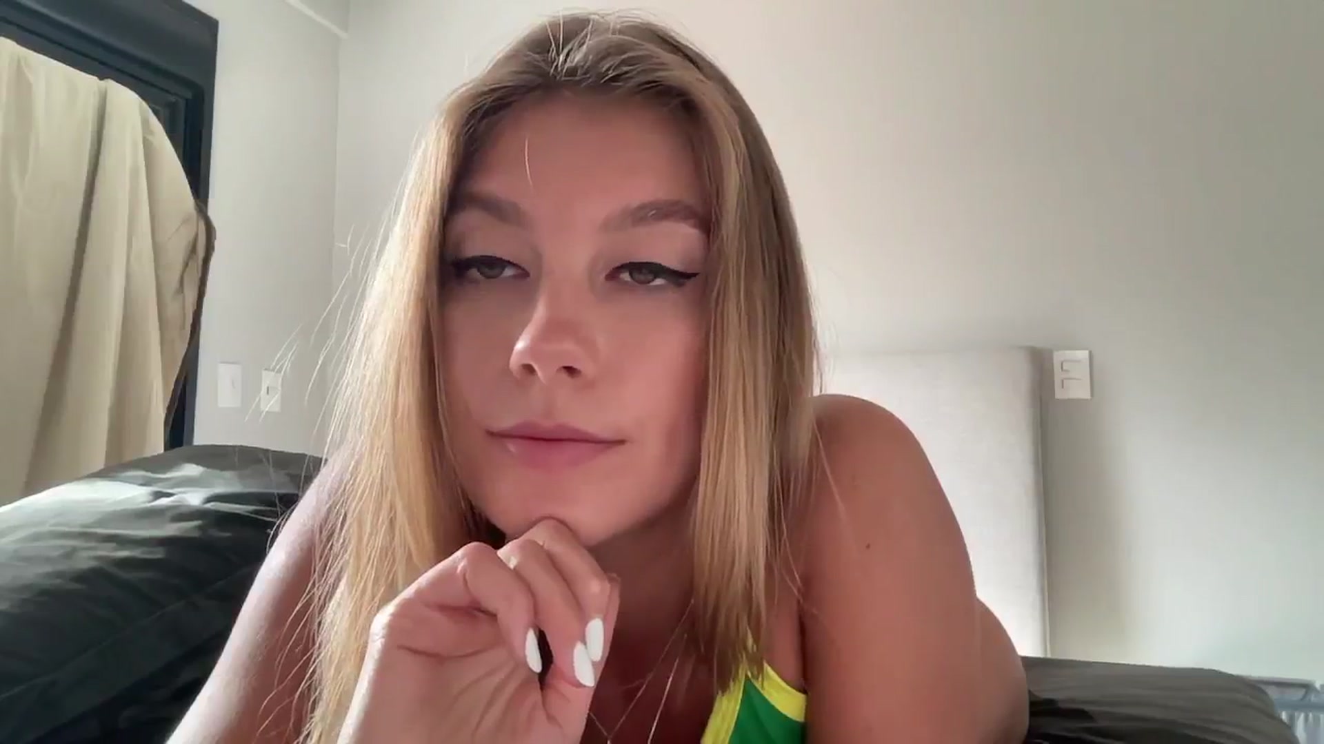 Gallery image thumbnail from SurfGirls's myfreecams stream on, 01/06/2025, 19:46 image 20 of 20