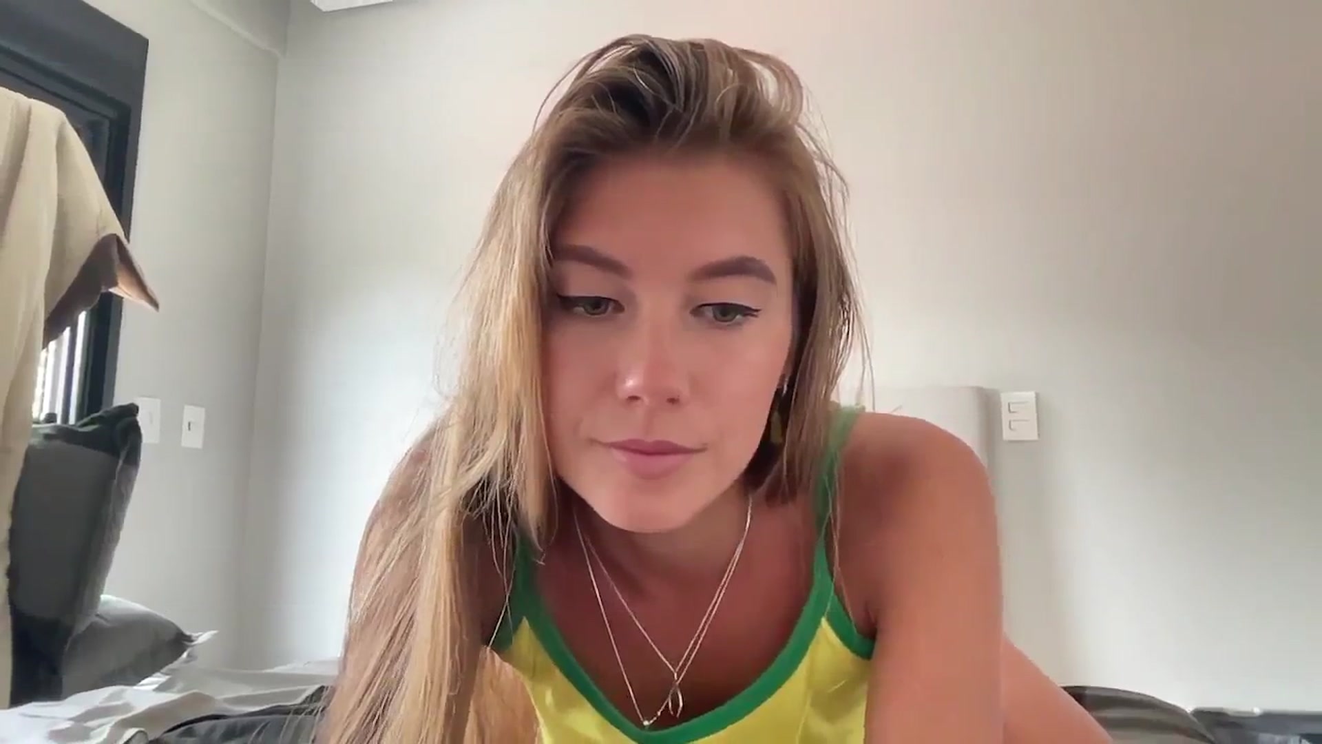Gallery image thumbnail from SurfGirls's myfreecams stream on, 01/07/2025, 12:48 image 18 of 20