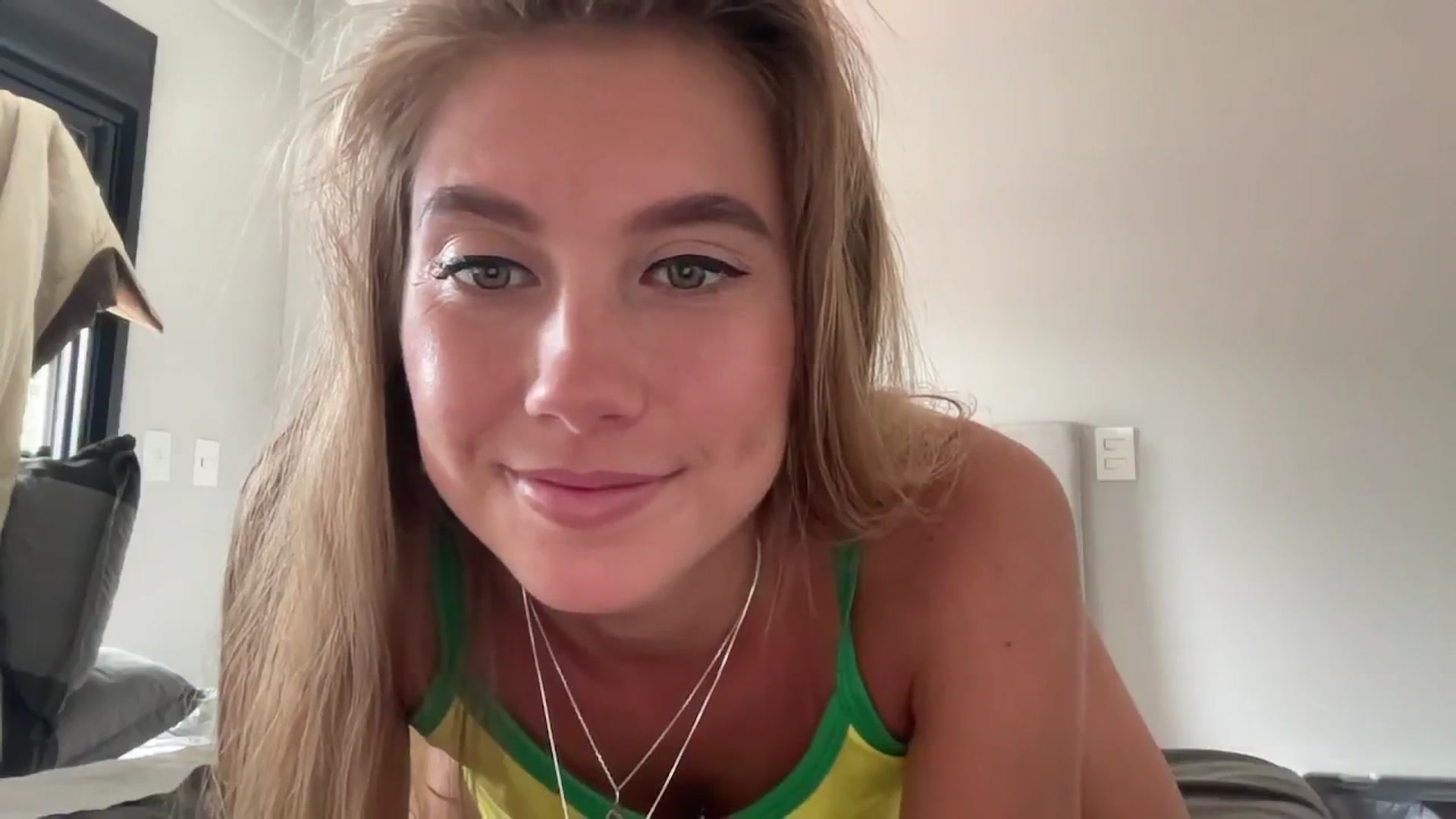 Gallery image thumbnail from SurfGirls's myfreecams stream on, 01/07/2025, 12:48 image 6 of 20