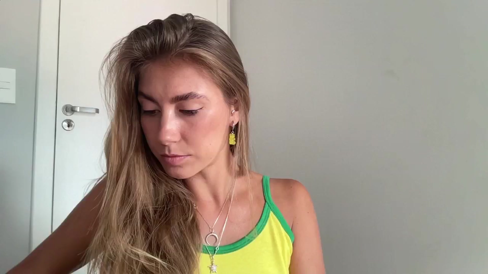 Gallery image thumbnail from SurfGirls's myfreecams stream on, 01/15/2025, 14:19 image 13 of 20