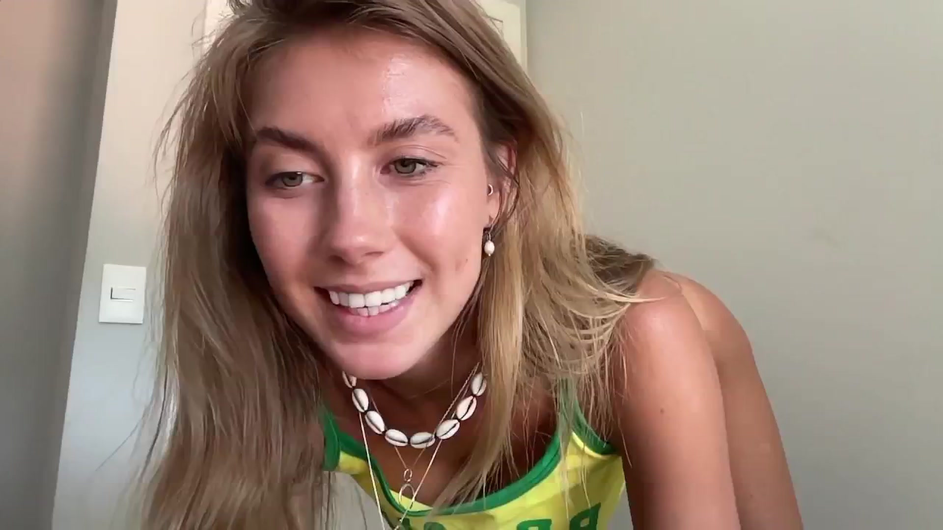 Gallery image thumbnail from SurfGirls's myfreecams stream on, 01/22/2025, 15:36 image 12 of 20