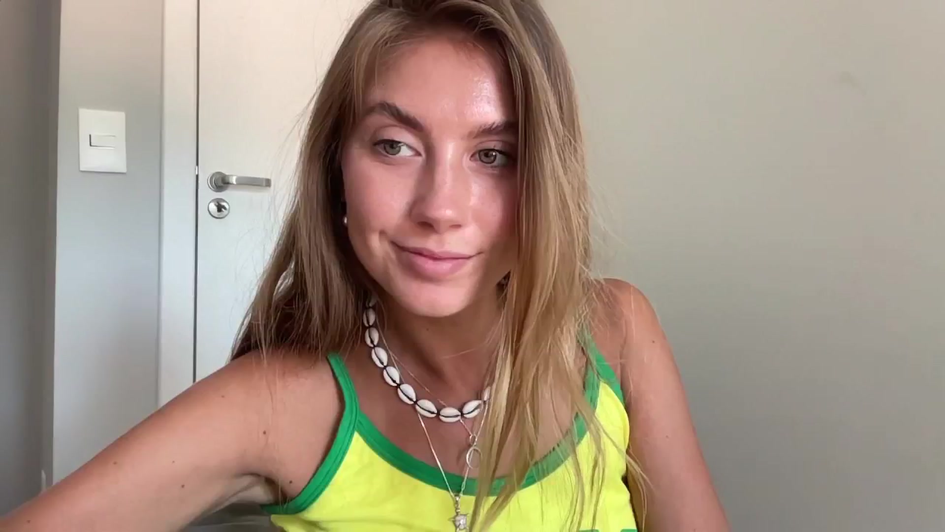 Gallery image thumbnail from SurfGirls's myfreecams stream on, 01/22/2025, 15:36 image 20 of 20