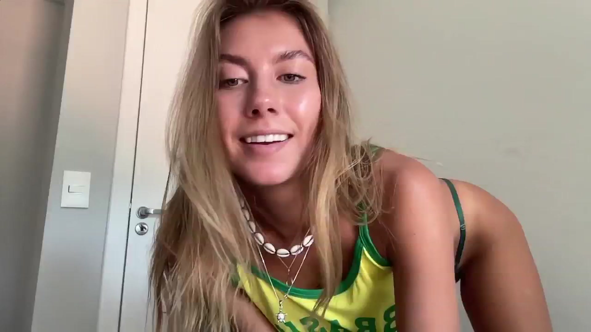 Gallery image thumbnail from SurfGirls's myfreecams stream on, 01/22/2025, 15:36 image 8 of 20