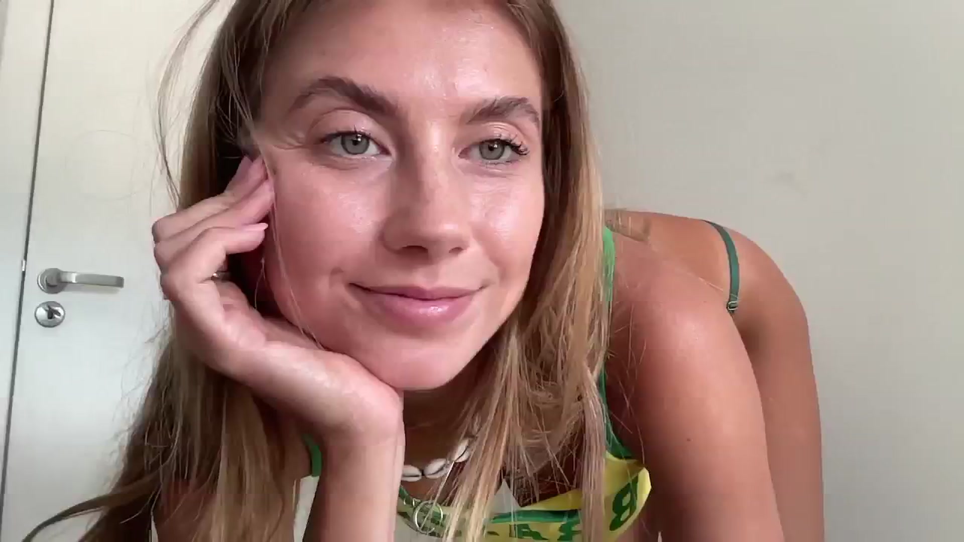 Gallery image thumbnail from SurfGirls's myfreecams stream on, 01/22/2025, 17:53 image 13 of 20