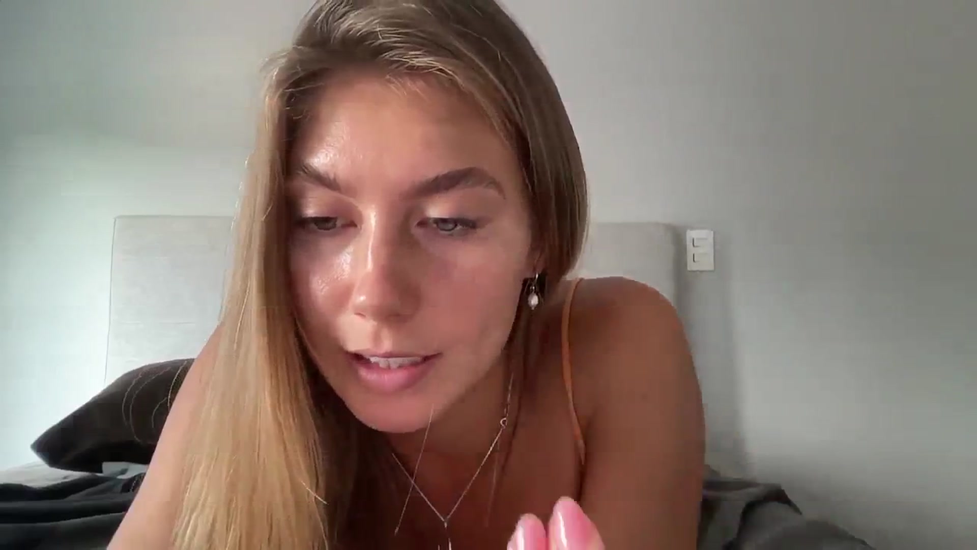 Gallery image thumbnail from SurfGirls's myfreecams stream on, 01/26/2025, 13:51 image 5 of 20