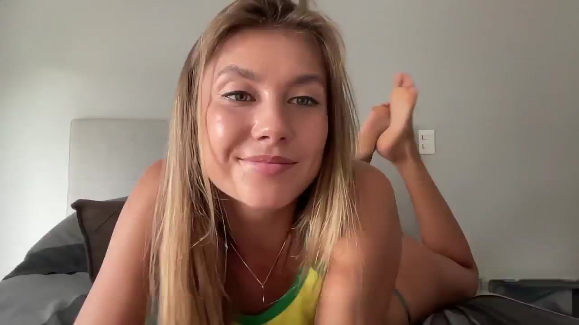 Gallery image thumbnail from SurfGirls's myfreecams stream on, 01/28/2025, 19:11 image 16 of 20