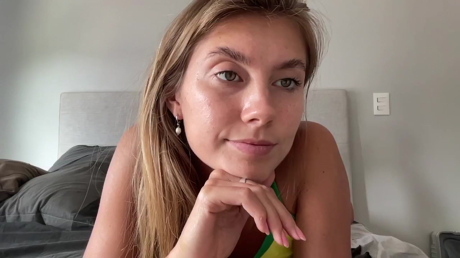 Gallery image thumbnail from SurfGirls's myfreecams stream on, 02/01/2025, 15:19 image 18 of 20