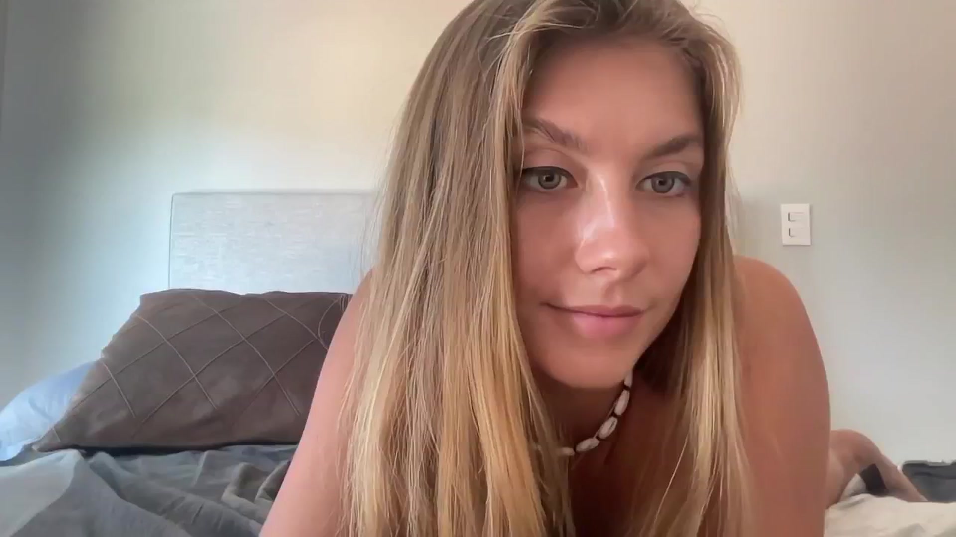 Gallery image thumbnail from SurfGirls's myfreecams stream on, 02/04/2025, 15:08 image 18 of 20