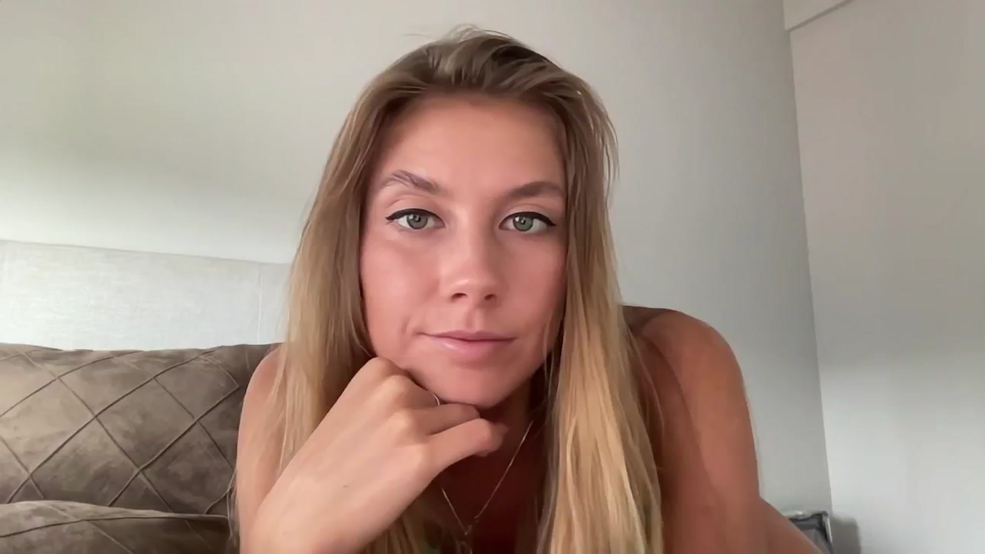 Gallery image thumbnail from SurfGirls's myfreecams stream on, 02/07/2025, 16:54 image 15 of 20