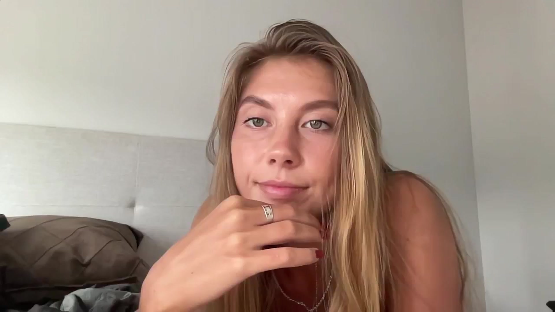 Gallery image thumbnail from SurfGirls's myfreecams stream on, 02/19/2025, 17:36 image 20 of 20