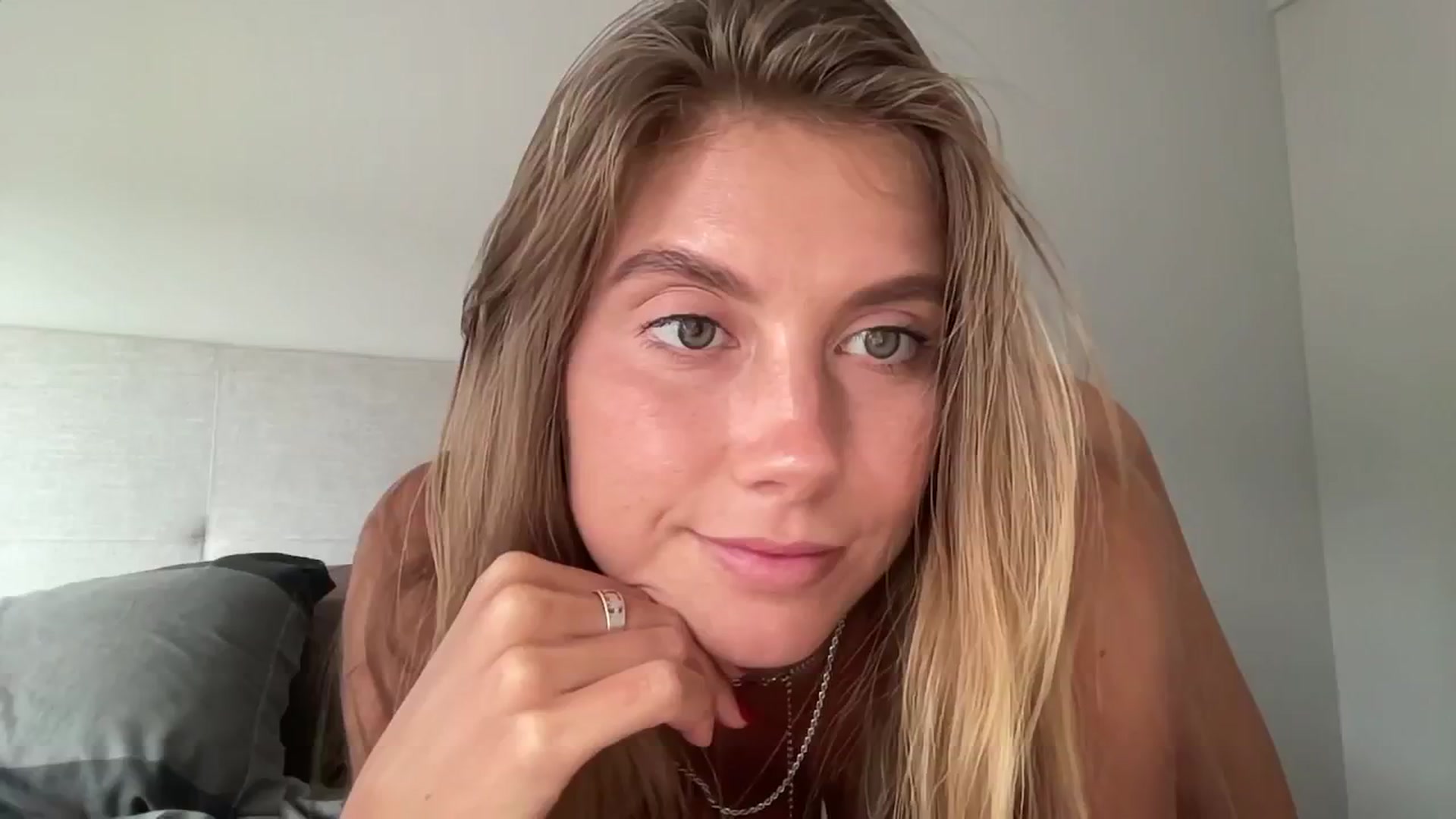 Gallery image thumbnail from SurfGirls's myfreecams stream on, 02/19/2025, 17:36 image 17 of 20