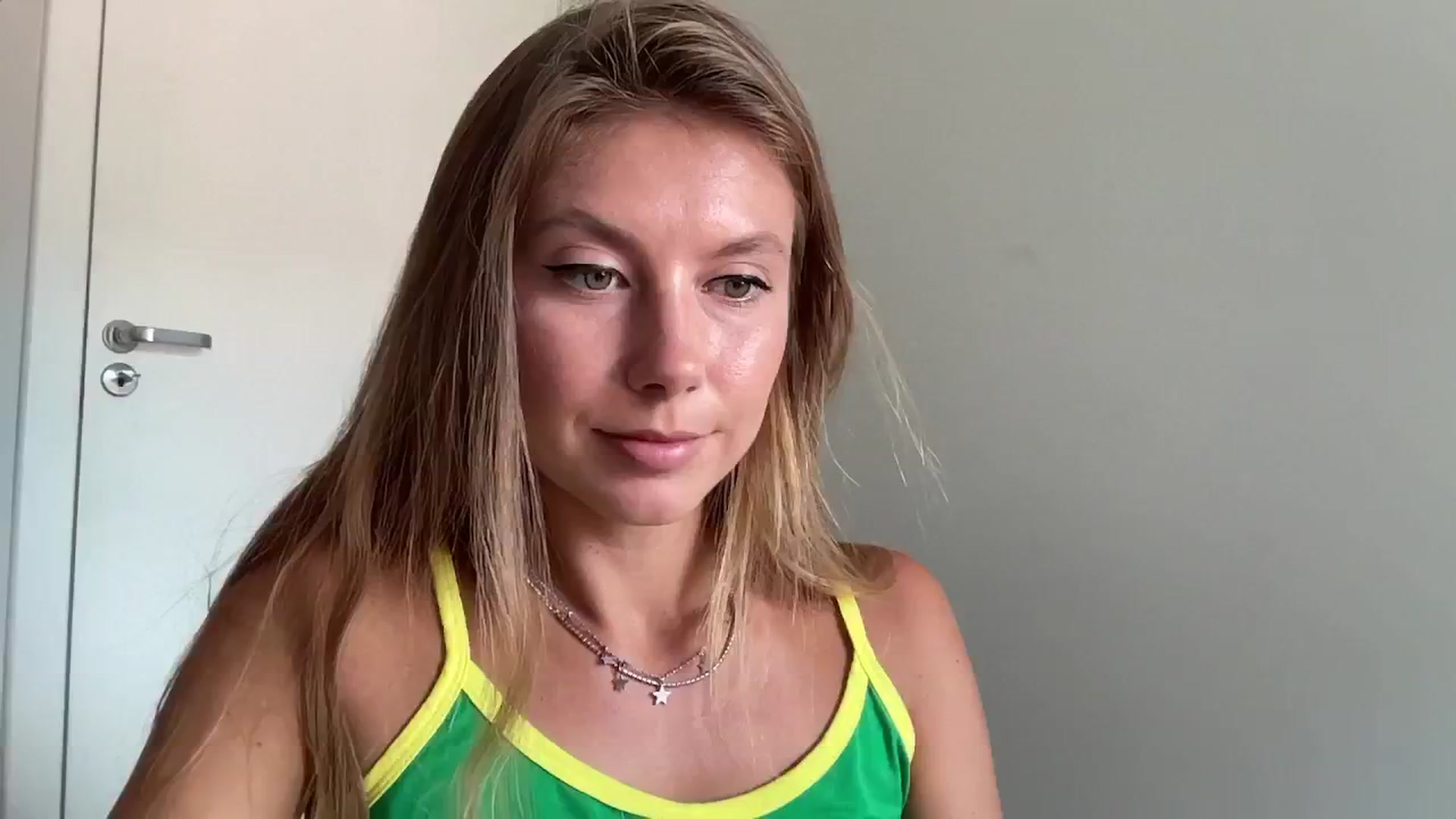 Gallery image thumbnail from SurfGirls's myfreecams stream on, 02/20/2025, 15:47 image 10 of 20