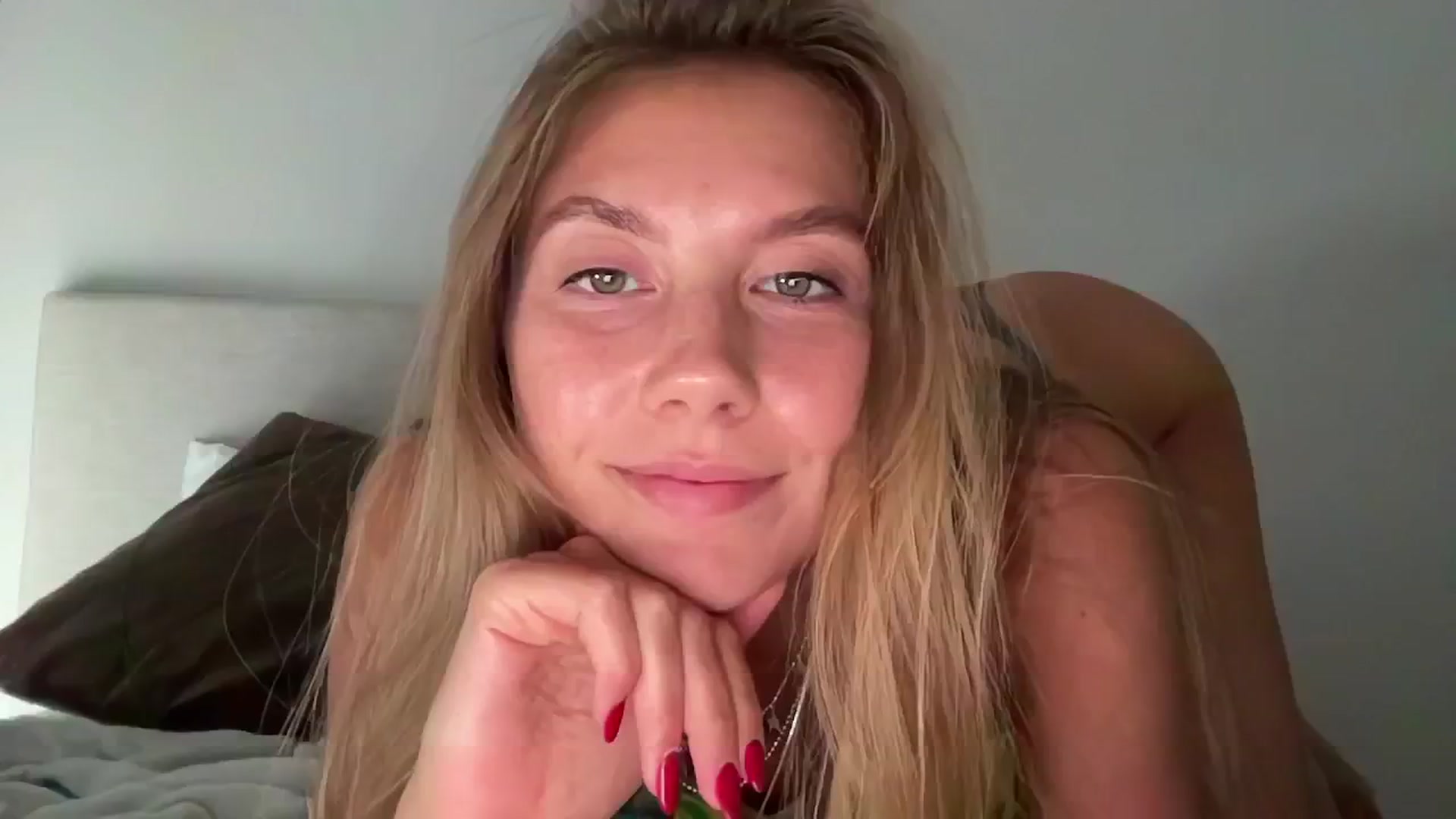 Gallery image thumbnail from SurfGirls's myfreecams stream on, 02/24/2025, 19:14 image 9 of 20