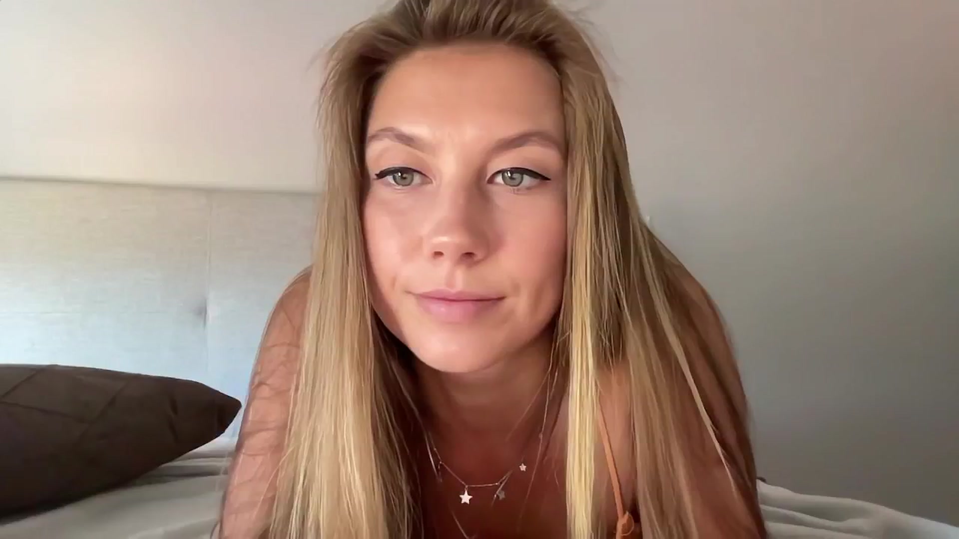 Gallery image thumbnail from SurfGirls's myfreecams stream on, 03/01/2025, 15:45 image 5 of 20