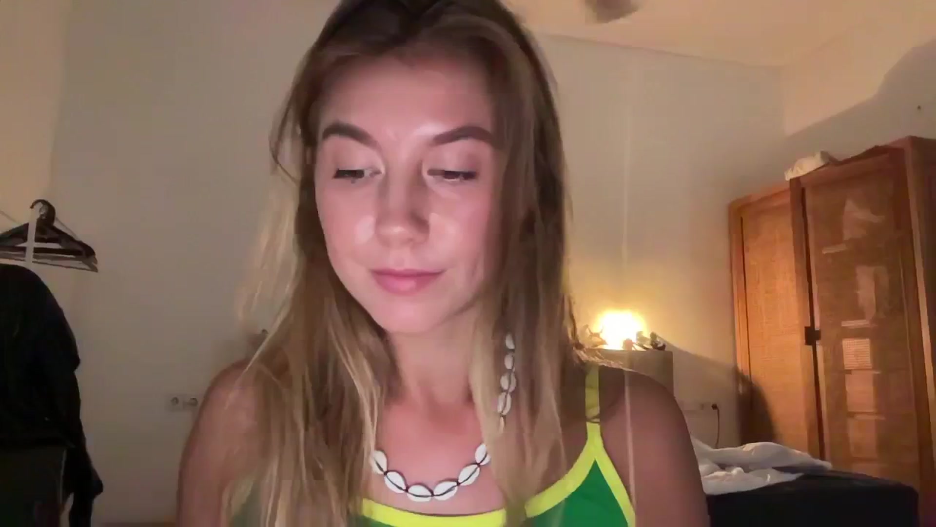 Gallery image thumbnail from SurfGirls's myfreecams stream on, 03/19/2025, 03:41 image 20 of 20