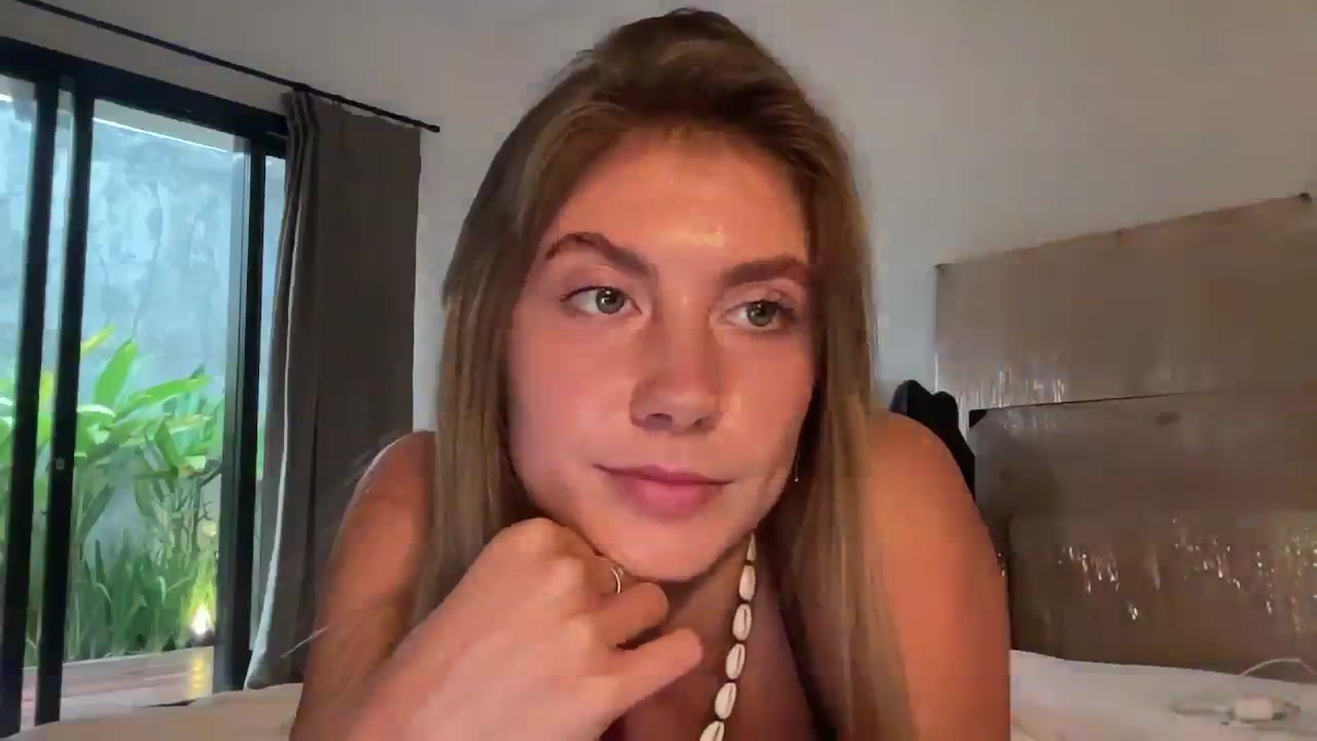 Gallery image thumbnail from SurfGirls's myfreecams stream on, 03/20/2025, 10:30 image 2 of 20