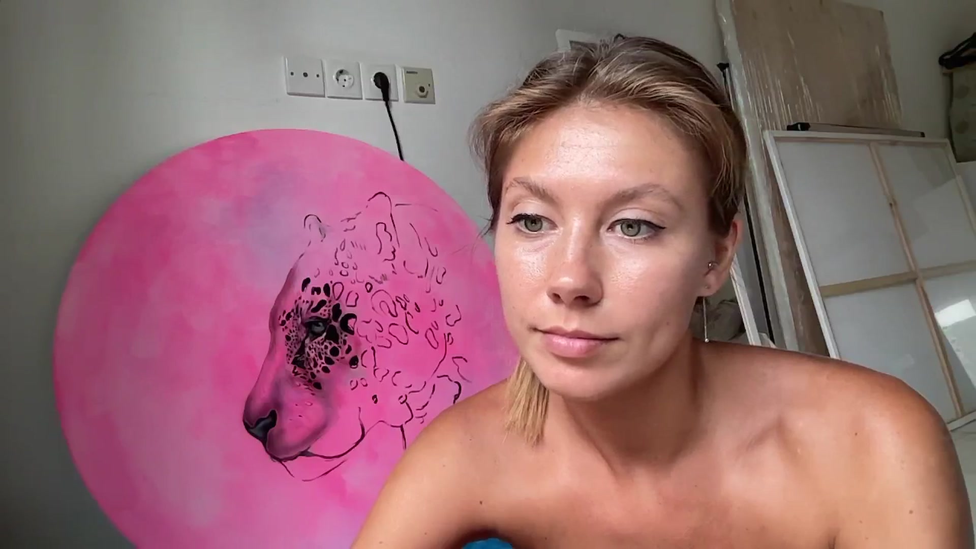 Gallery image thumbnail from SurfGirls's myfreecams stream on, 04/10/2025, 06:33 image 7 of 20