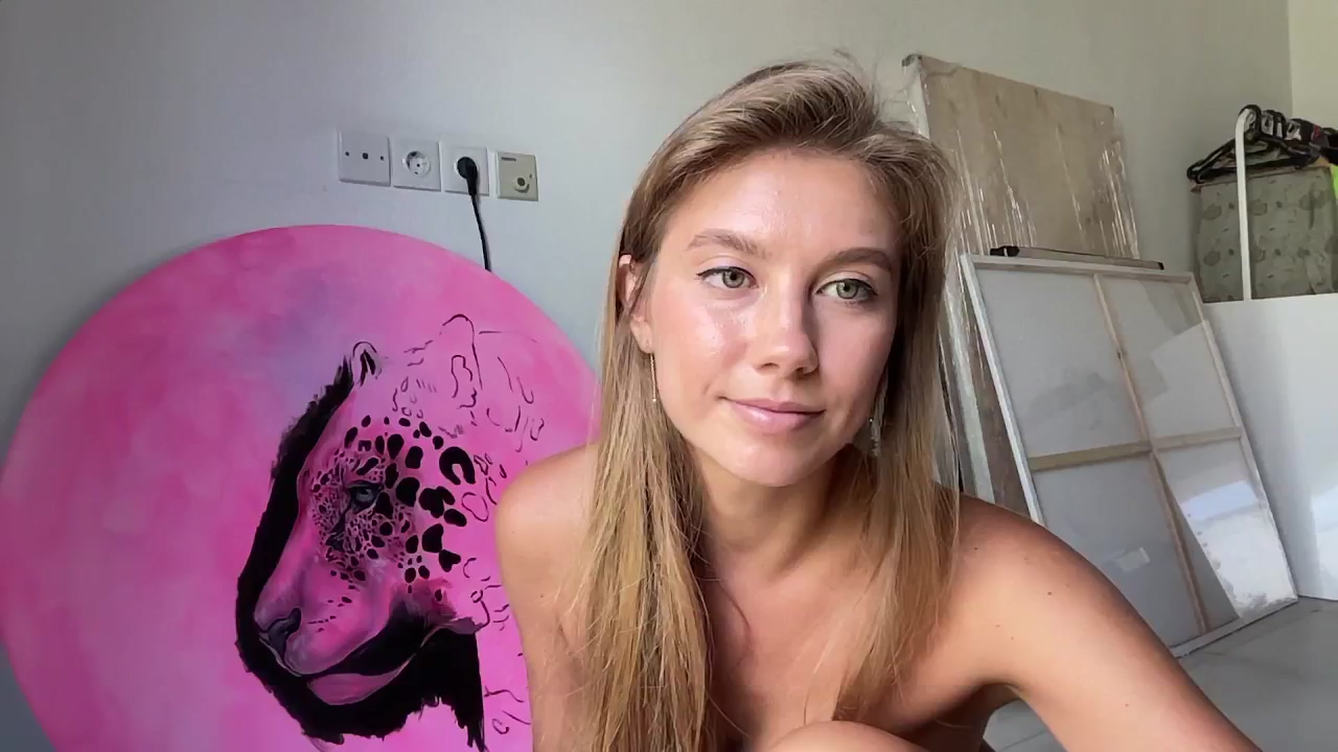 Gallery image thumbnail from SurfGirls's myfreecams stream on, 04/11/2025, 04:19 image 2 of 20