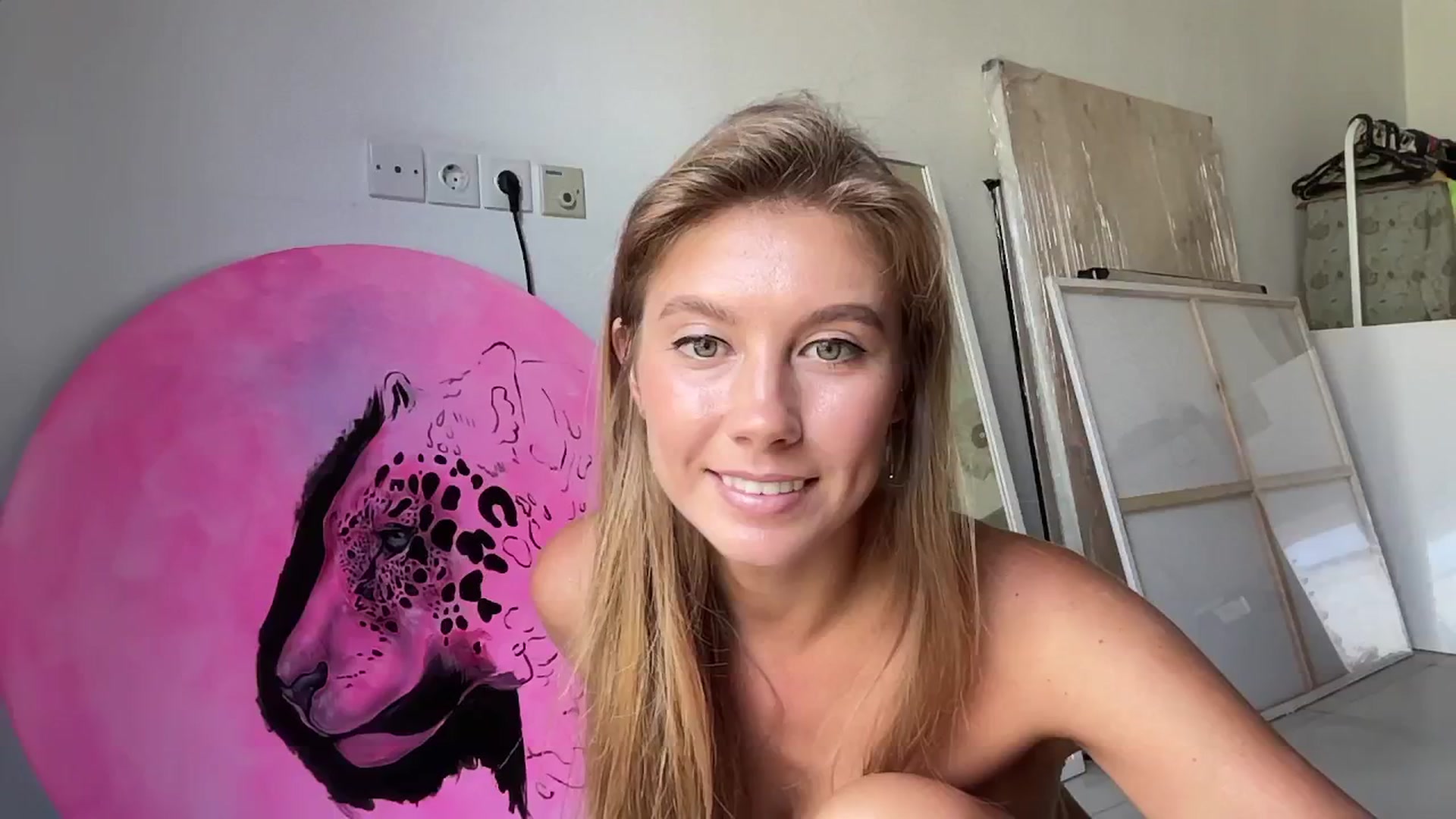 Gallery image thumbnail from SurfGirls's myfreecams stream on, 04/11/2025, 04:19 image 1 of 20