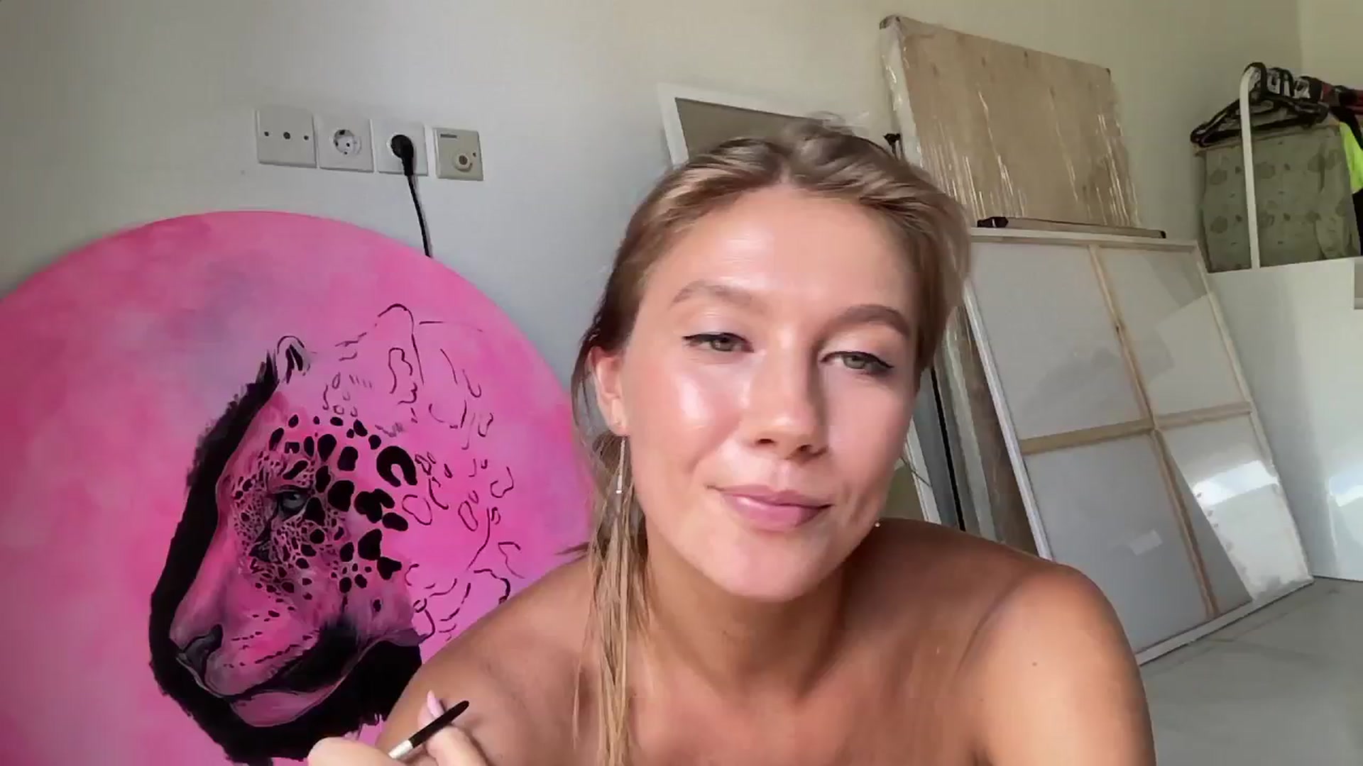 Gallery image thumbnail from SurfGirls's myfreecams stream on, 04/11/2025, 05:52 image 1 of 20