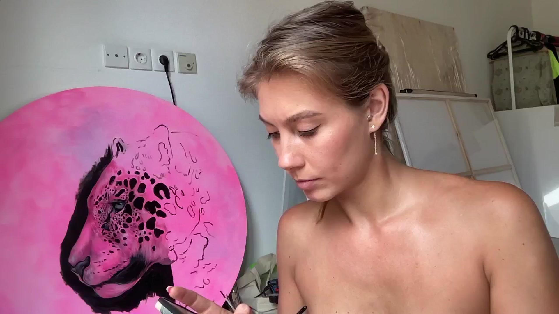 Gallery image thumbnail from SurfGirls's myfreecams stream on, 04/11/2025, 05:52 image 15 of 20