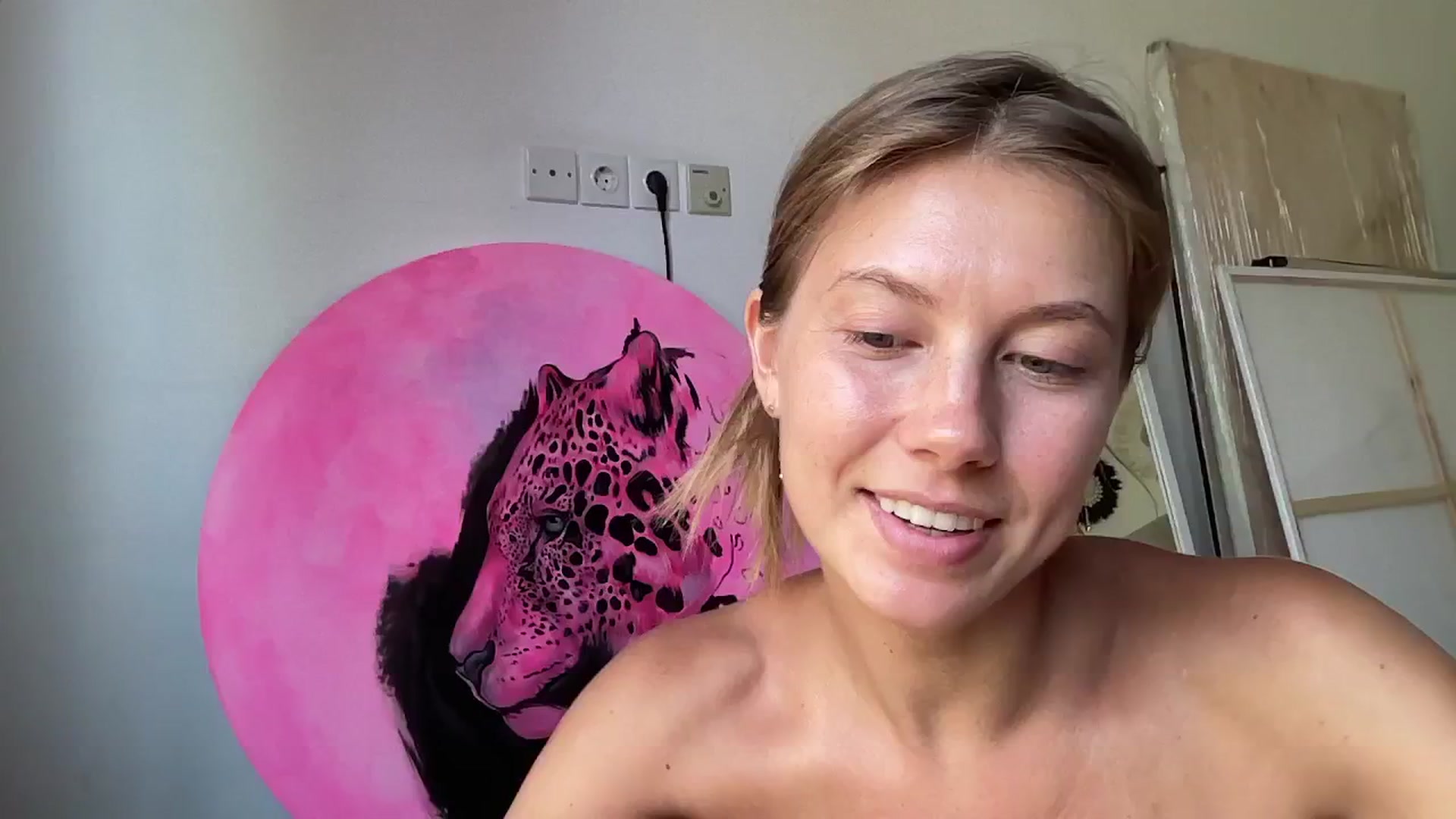 Gallery image thumbnail from SurfGirls's myfreecams stream on, 04/13/2025, 06:24 image 4 of 20