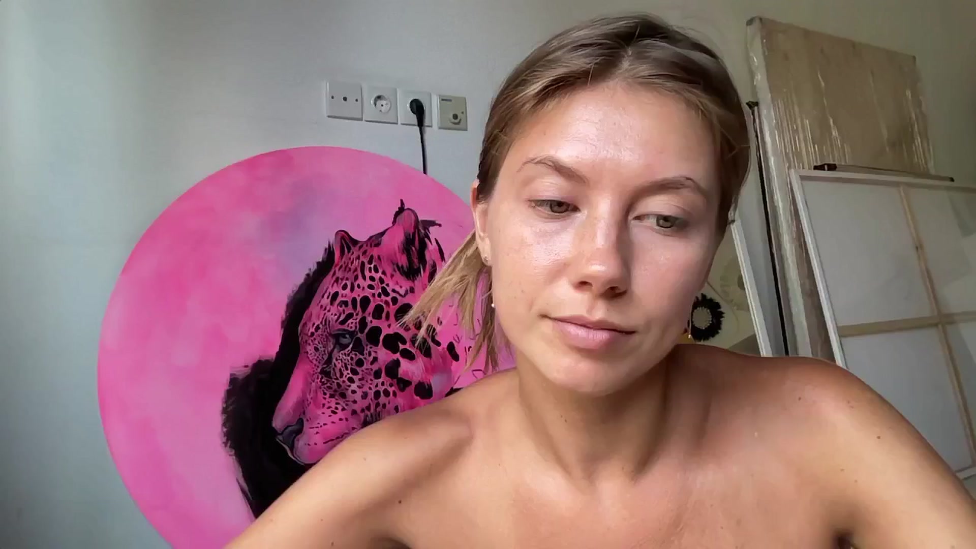 Gallery image thumbnail from SurfGirls's myfreecams stream on, 04/13/2025, 06:24 image 5 of 20