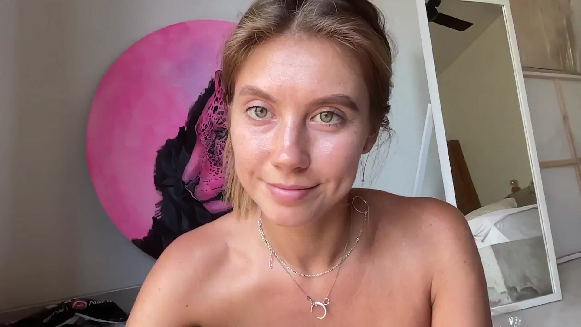 Gallery image thumbnail from SurfGirls's myfreecams stream on, 04/16/2025, 05:52 image 8 of 20
